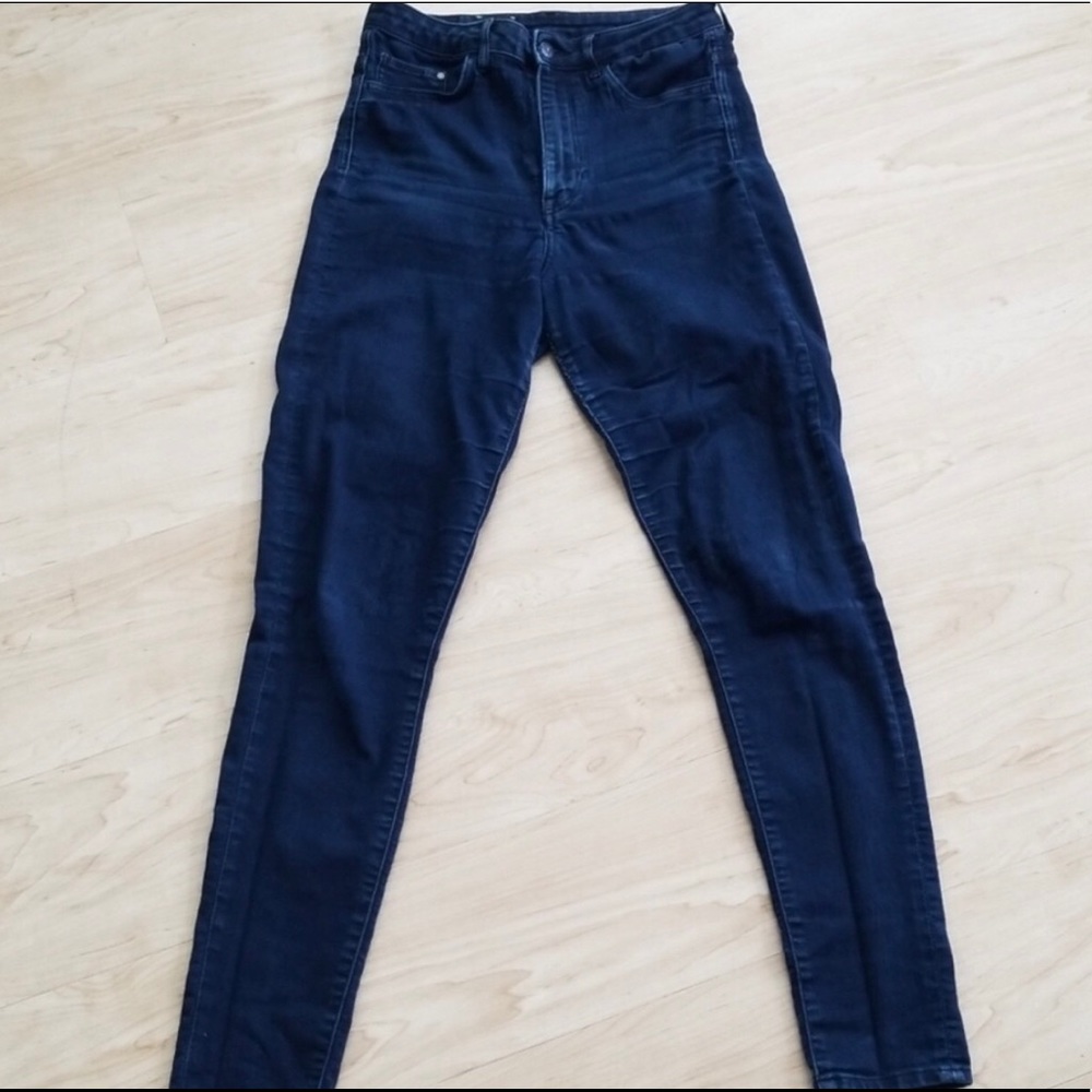 🦋 High Rise H&M Jeans